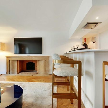 Elegant Apartment - 2Bd-6P - Avenue Montaigne باريس المظهر الخارجي الصورة