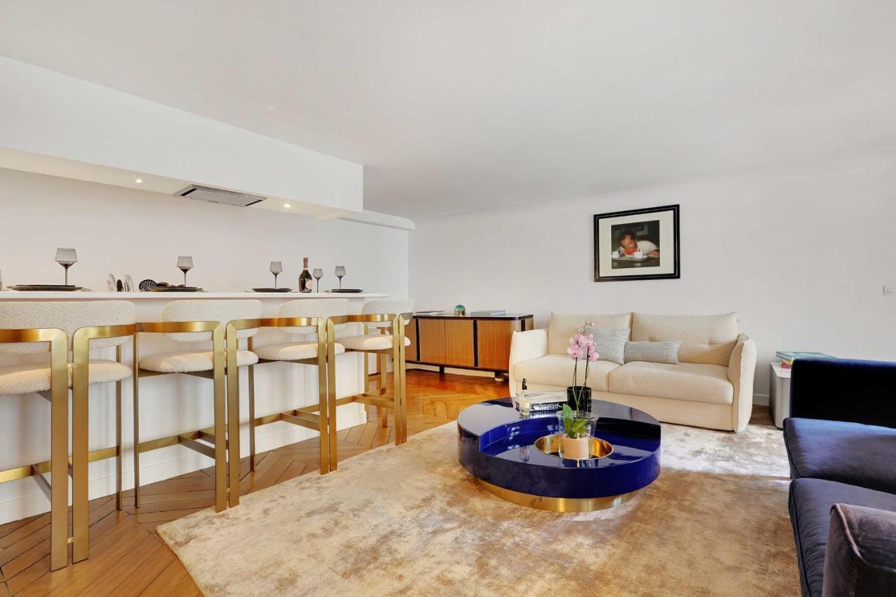 Elegant Apartment - 2Bd-6P - Avenue Montaigne باريس المظهر الخارجي الصورة