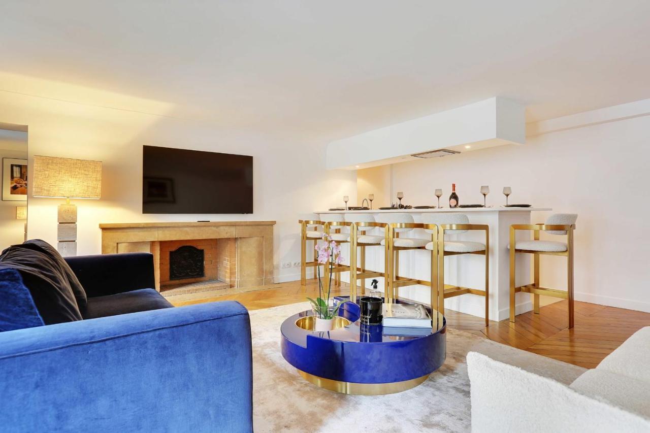 Elegant Apartment - 2Bd-6P - Avenue Montaigne باريس المظهر الخارجي الصورة