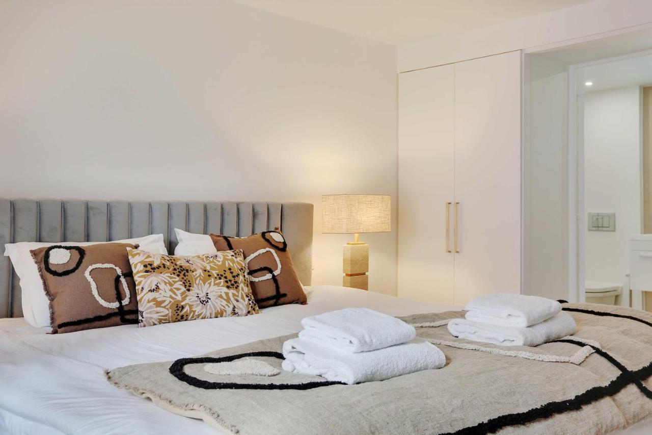Elegant Apartment - 2Bd-6P - Avenue Montaigne باريس المظهر الخارجي الصورة