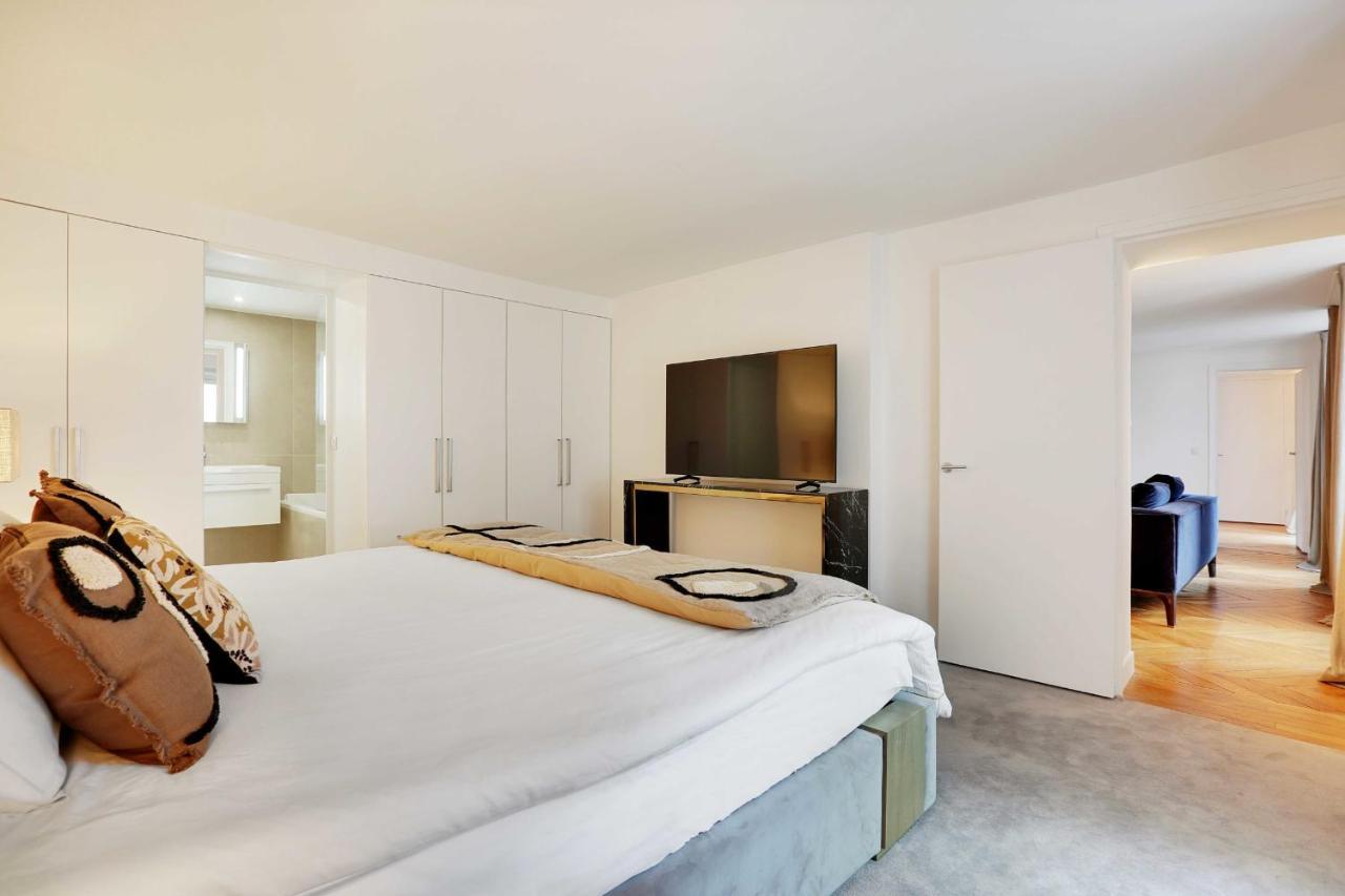 Elegant Apartment - 2Bd-6P - Avenue Montaigne باريس المظهر الخارجي الصورة