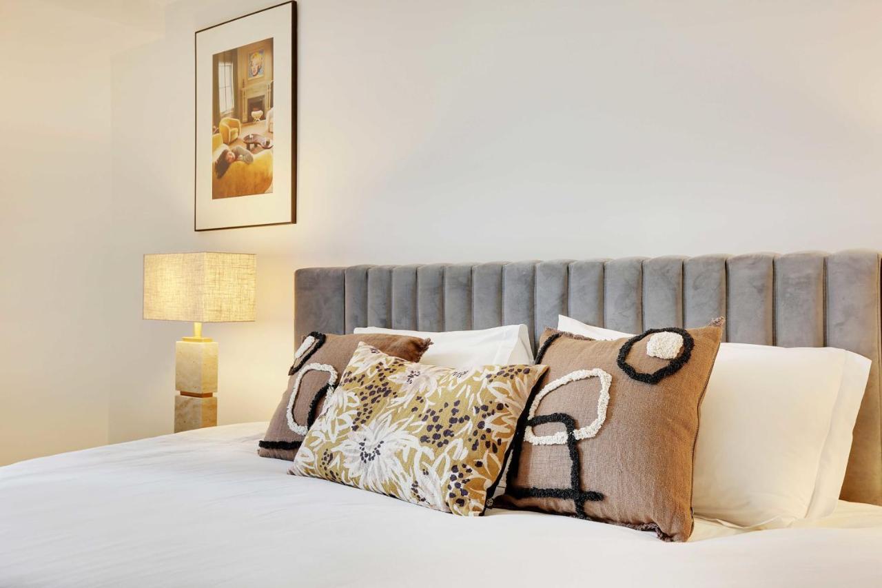 Elegant Apartment - 2Bd-6P - Avenue Montaigne باريس المظهر الخارجي الصورة