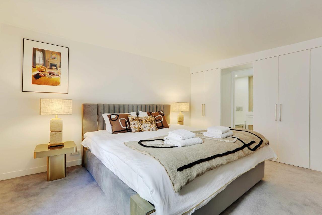Elegant Apartment - 2Bd-6P - Avenue Montaigne باريس المظهر الخارجي الصورة